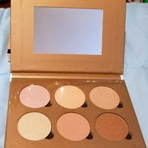 bellápierre cosmetics GLOWING PALETTE ILLUMINATOR